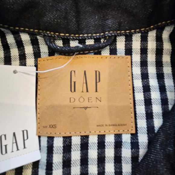 Women's Black and White Utility Jacket - Picture 14 of 16